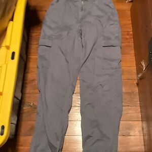 Hollister Ultra High-Rise Dad Pant Sz. 5R/27 Gray